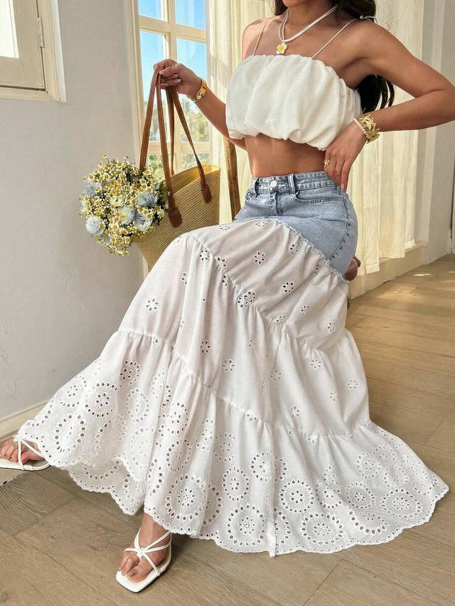 casual contrast schiffli tiered hem denim mini skirt