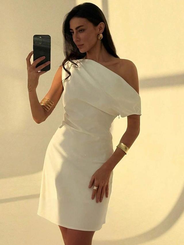 elegant asymmetric shoulder slim-waist white mini dress