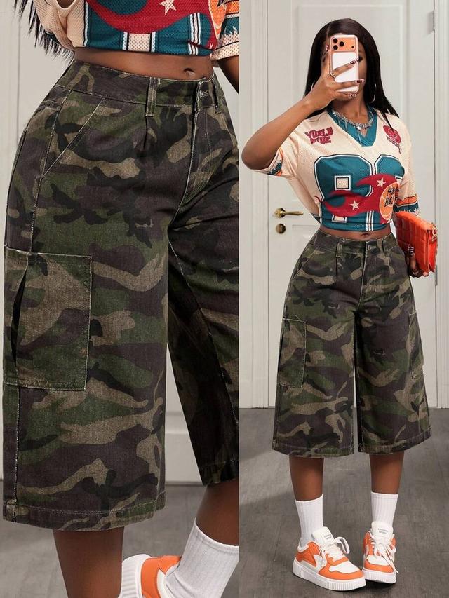 camouflage print denim capri pants