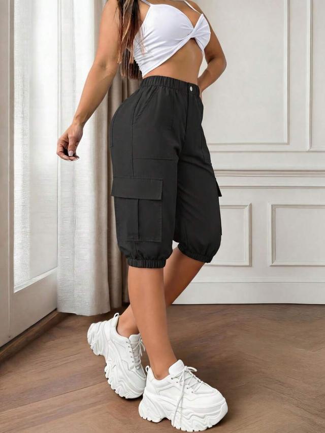 black loose lightweight cargo shorts with elastic waist