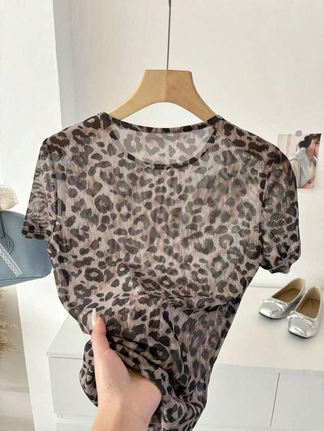 leopard print mesh round neck short sleeve top