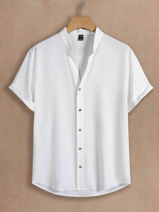white casual solid color button-down short sleeve shirt