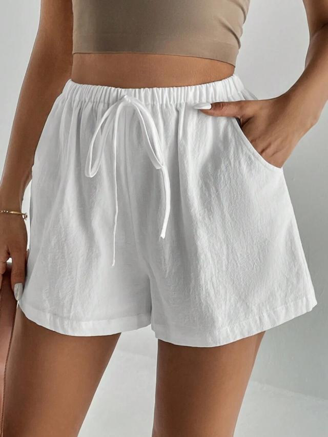 white solid knot front casual shorts