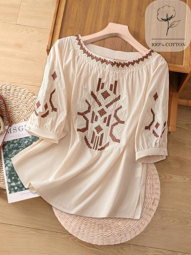 franclia retro heavily embroidered half sleeve crew neck shirt