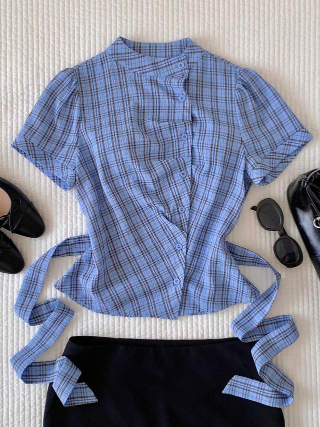 blue plaid short sleeve cinched waist vintage shirt
