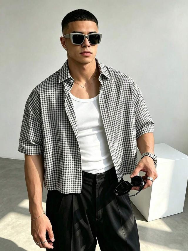 men's casual short sleeve black and white plaid shirt