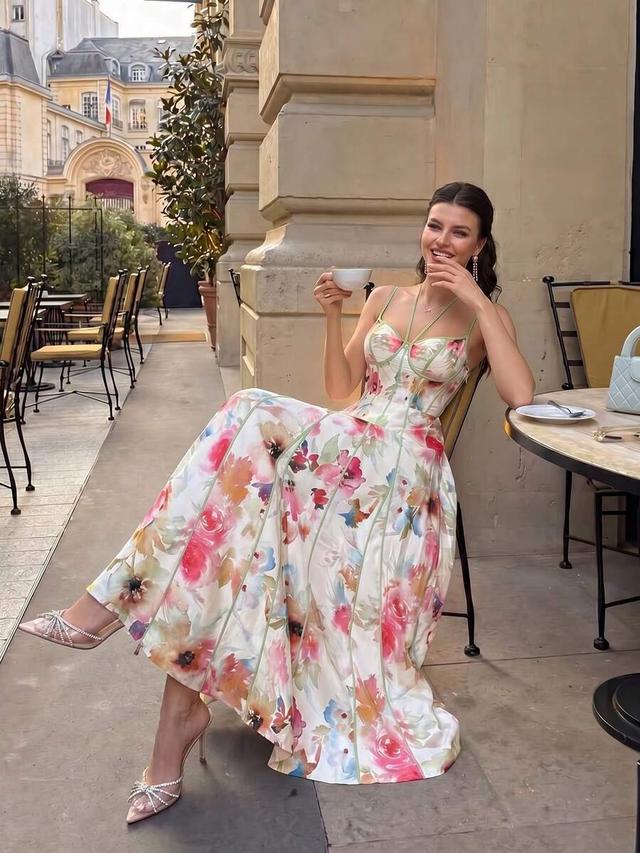 floral print backless spaghetti strap flared dress