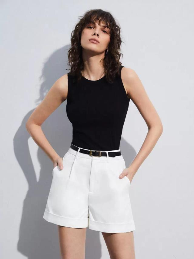 white casual tailored rolled hem shorts