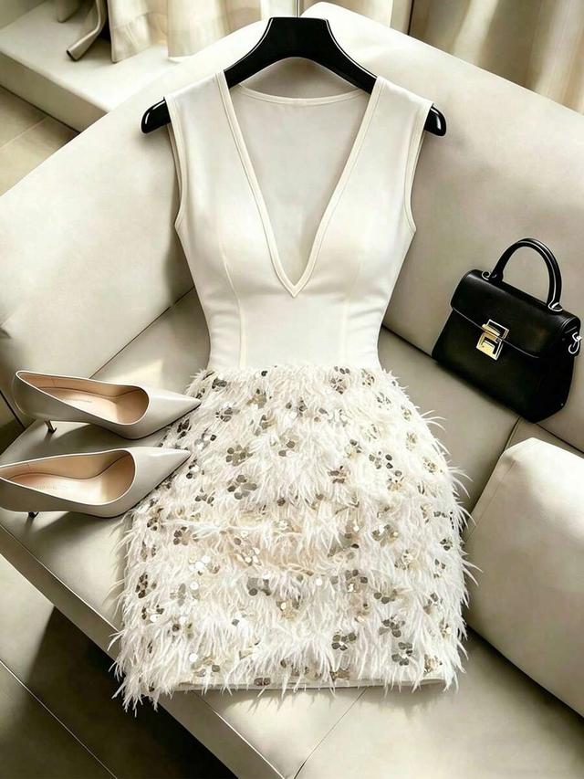 white v-neck sleeveless sequined fringe bodycon dress