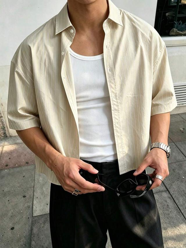 vintage vertical striped short sleeve button-up shirt