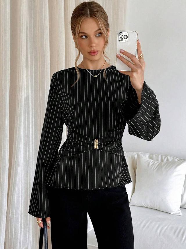 siren gaze striped round neck long sleeve shirt