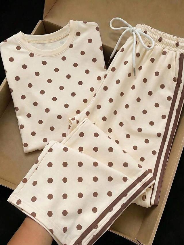 cream polka dot round neck short sleeve top