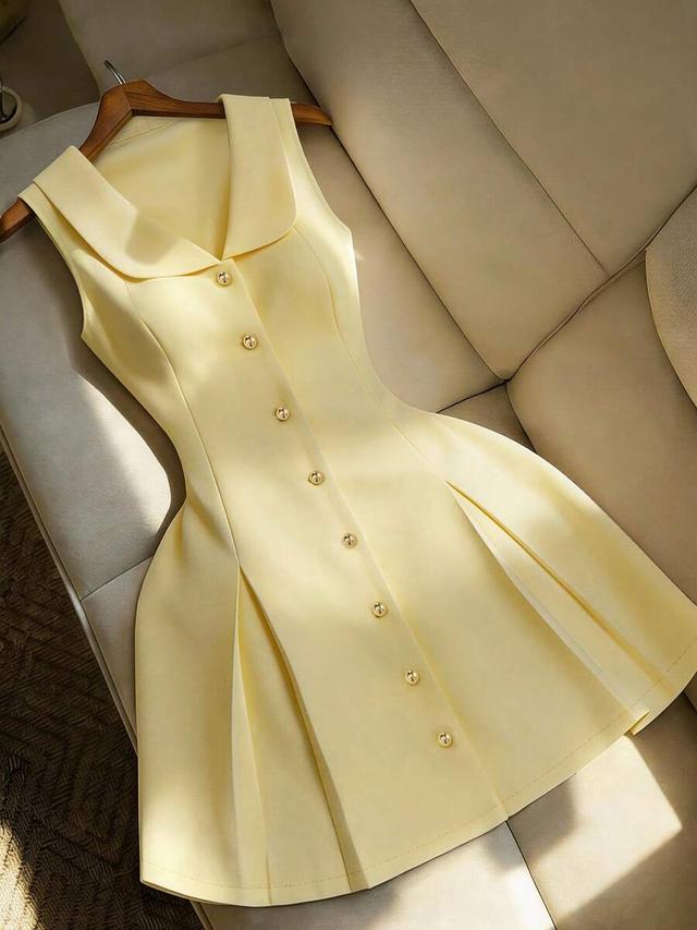 pale yellow sleeveless peter pan collar pleated dress