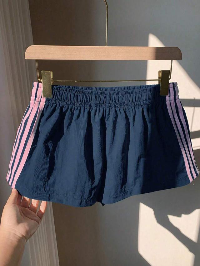 navy blue casual shorts with side stripe