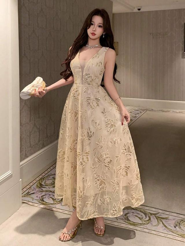 elegant floral sequin textured v-neck sleeveless long dress