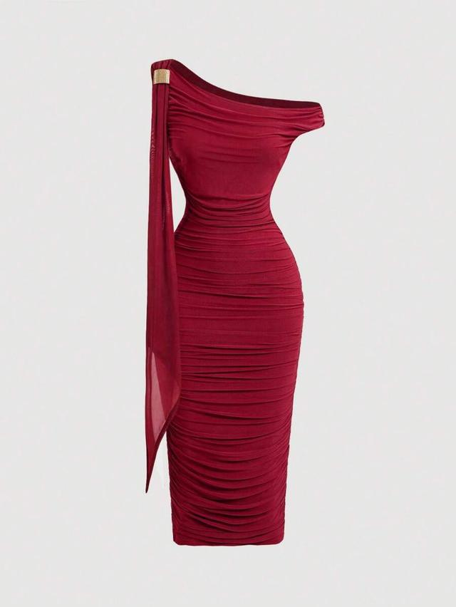 burgundy oblique shoulder ruched midi dress