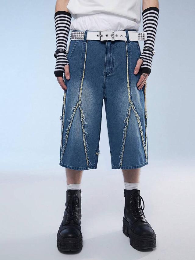 denim shorts with raw hem and patch pockets