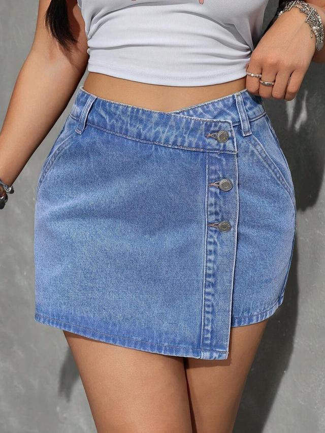 casual everyday light wash denim skort with buttons