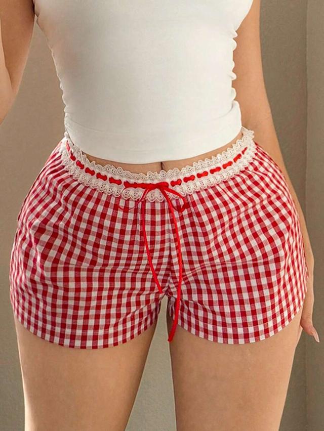 red and white plaid low waist casual shorts