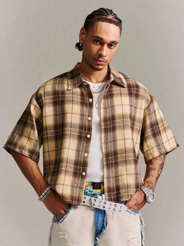 brown plaid short-sleeved button-down shirt with back print