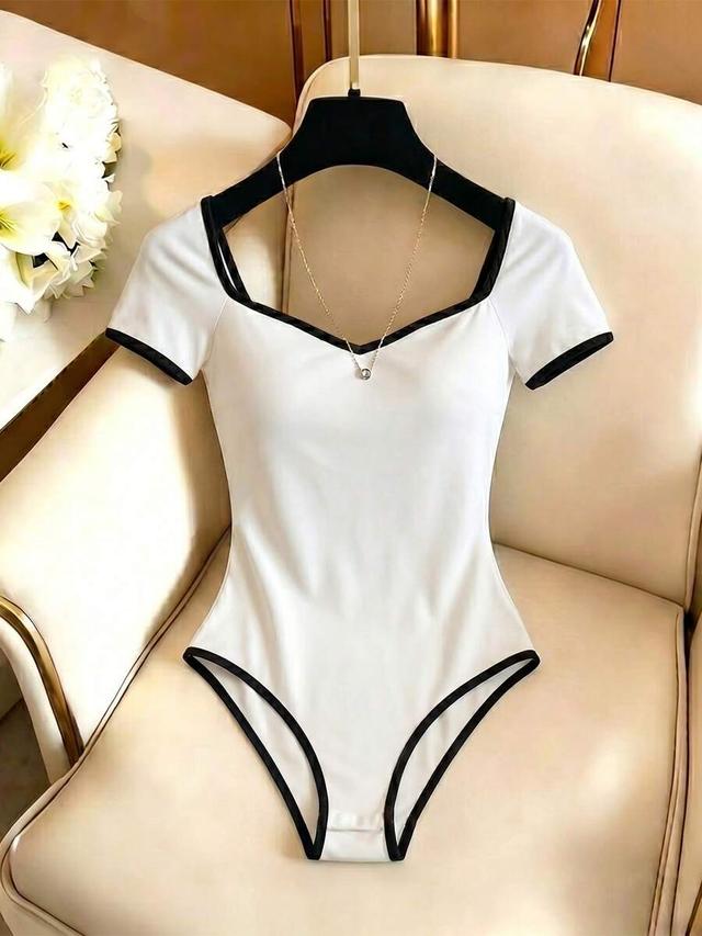white colorblock square neck short sleeve bodysuit
