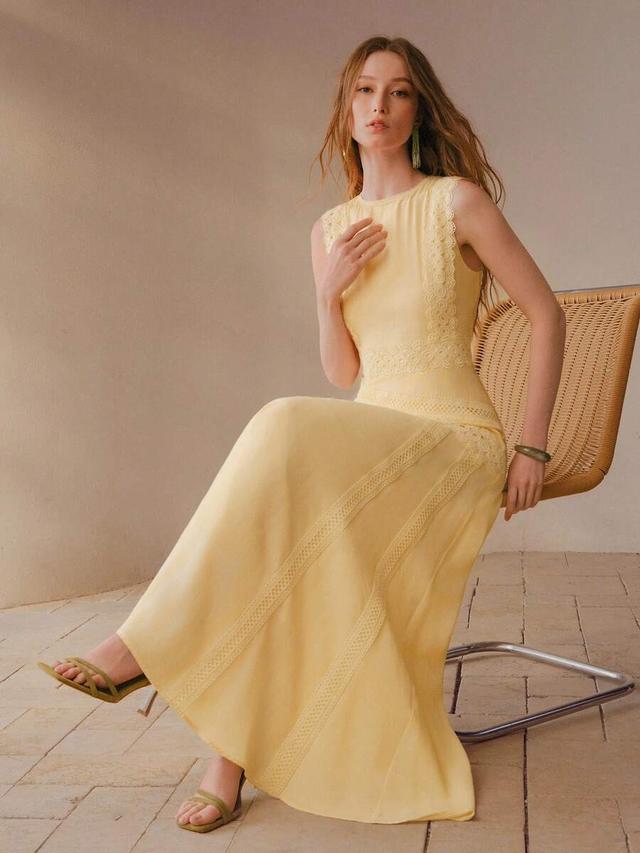 elegant light yellow sleeveless lace patchwork cinched dress