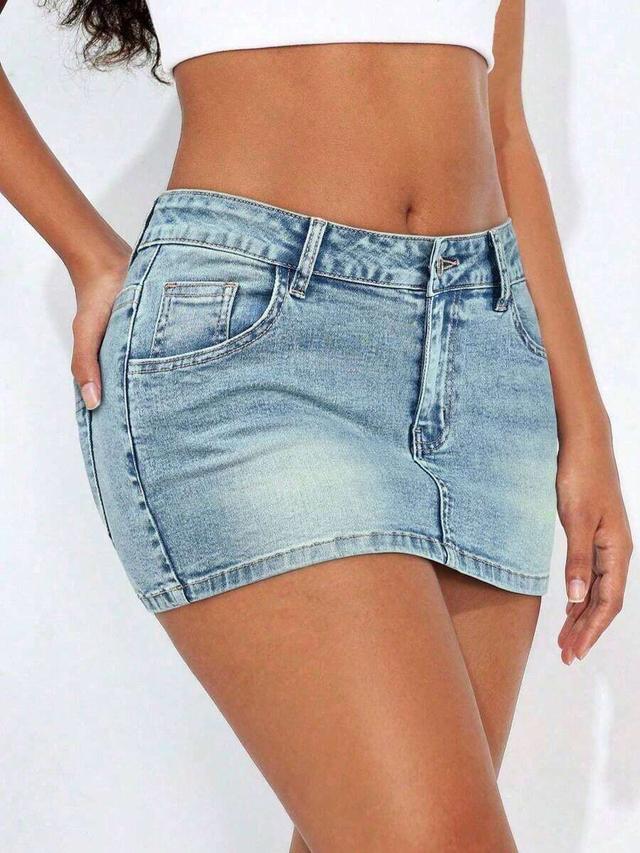 sexy fitted light wash denim mini skirt