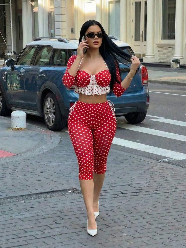 red polka dot ruffle hem 3/4 pants set