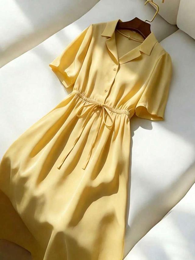 elegant yellow short-sleeved lapel waist-defining summer dress