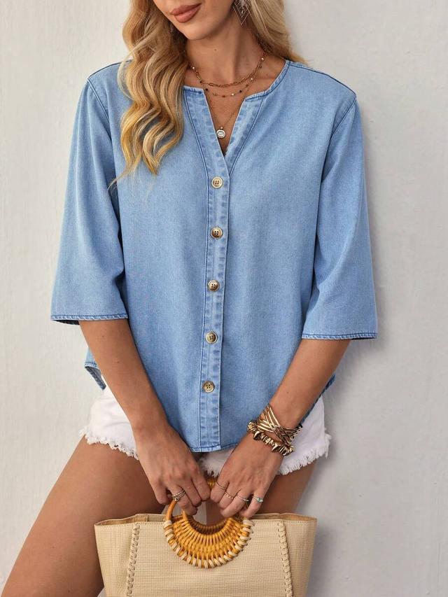 light blue denim v-neck single-breasted casual top