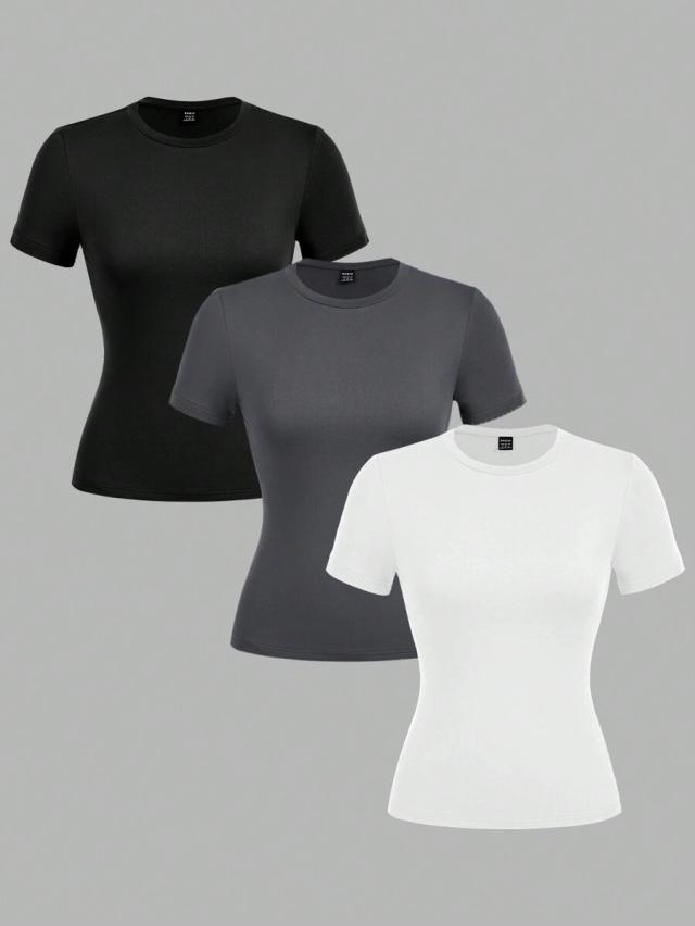 white minimalist tight-fitting round neck t-shirt set