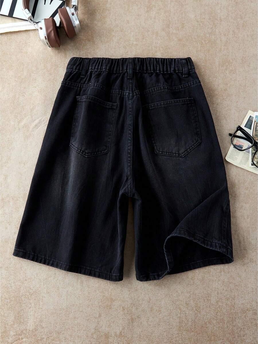men light wash ripped loose straight leg denim bermuda shorts