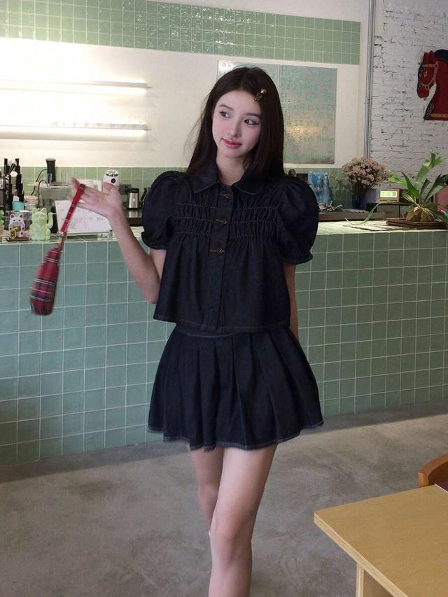 dazy korean style dark denim puff sleeve top