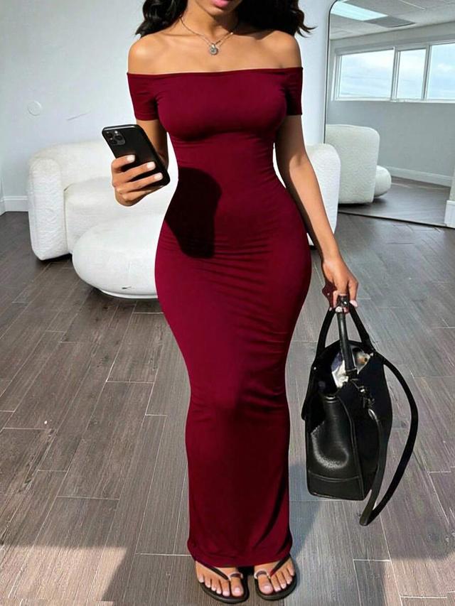 burgundy off-shoulder bodycon maxi dress