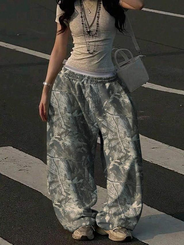 women's all-over print elastic waist loose fit sweatpants