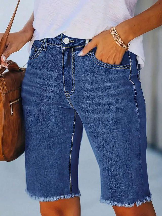 women's fashionable elastic denim shorts with raw hem
