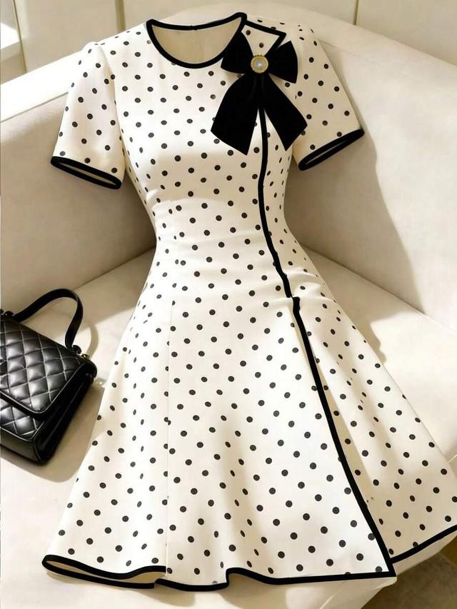 elegant polka dot print dress with contrast trim