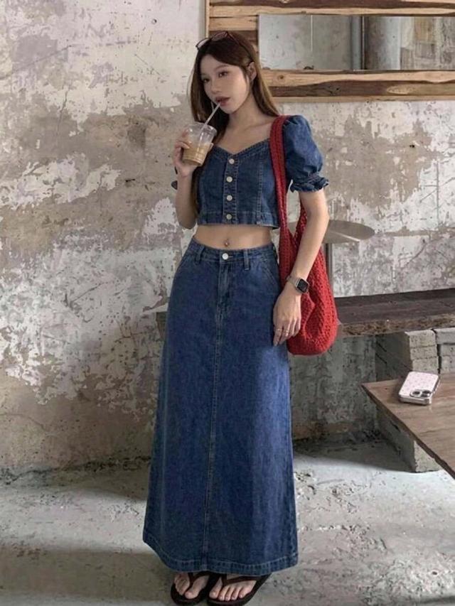 denim maxi skirt with back zip and slit