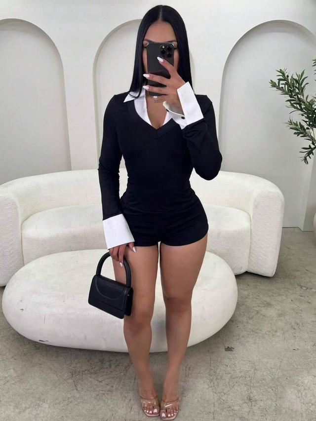 contrast collar v-neck long sleeve top and bodycon shorts