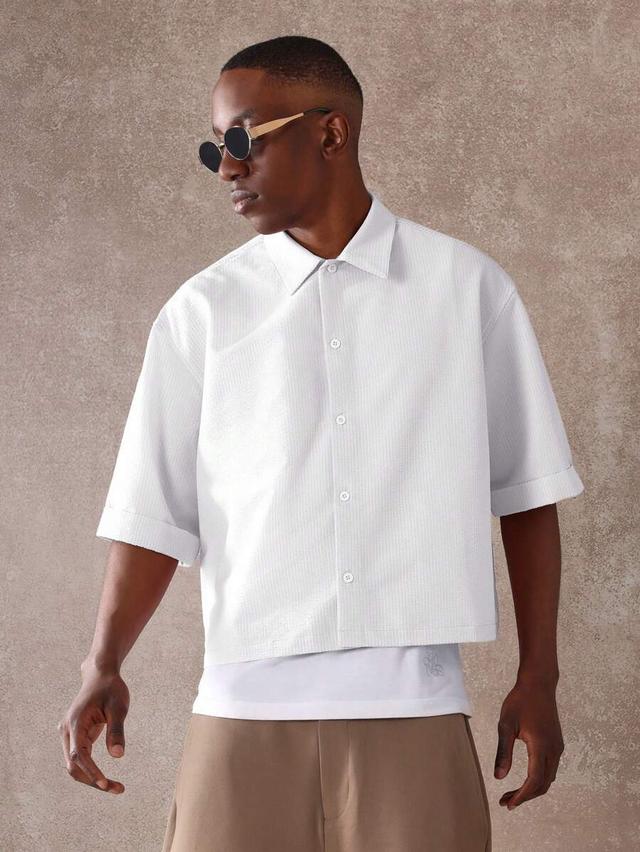 textured seersucker button down short sleeve cropped shirt