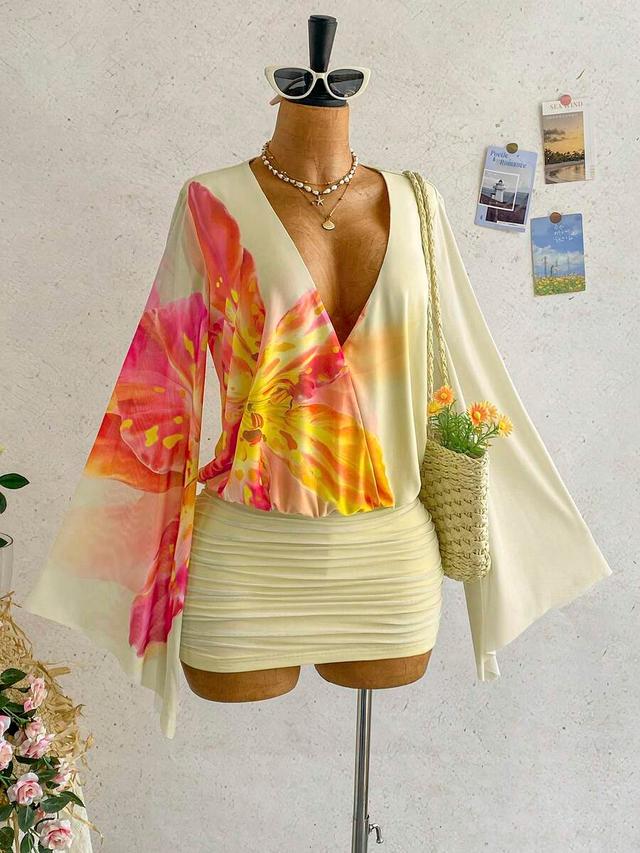 soleia floral print ruffle flare sleeve mini dress