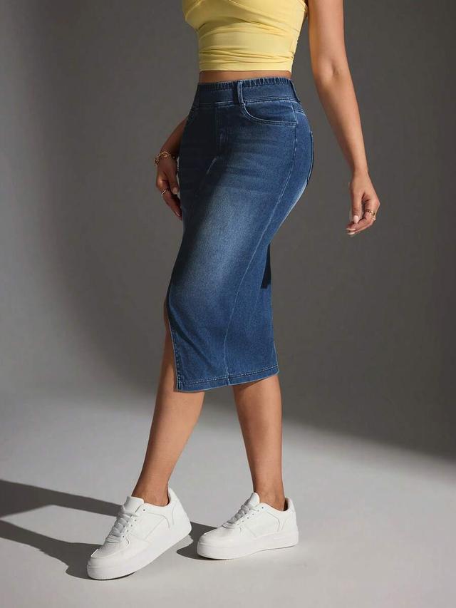 versatile casual denim skirt with pockets and front slit