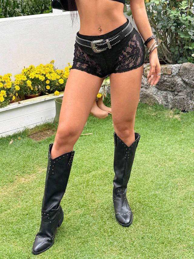 black floral lace elastic waist slim shorts