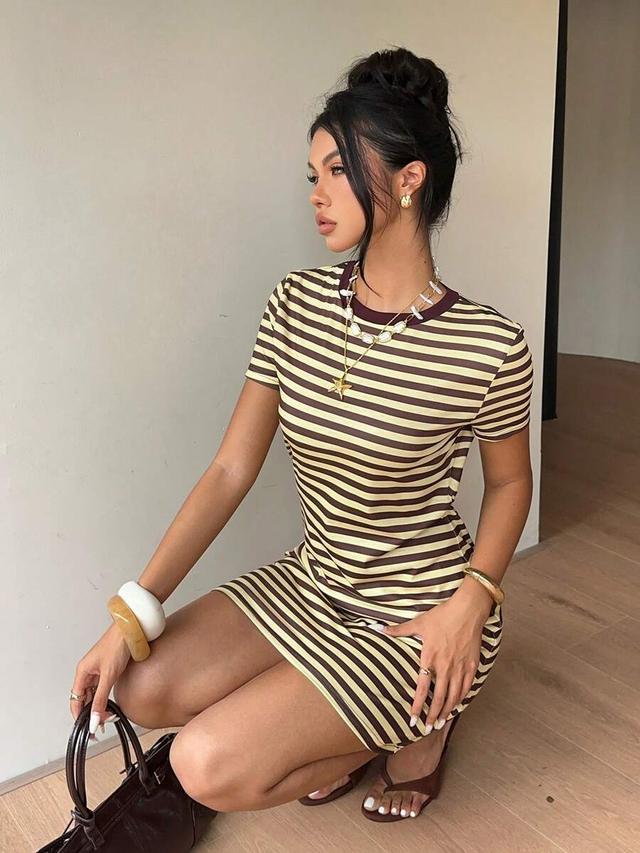 brown striped short-sleeve mini t-shirt dress