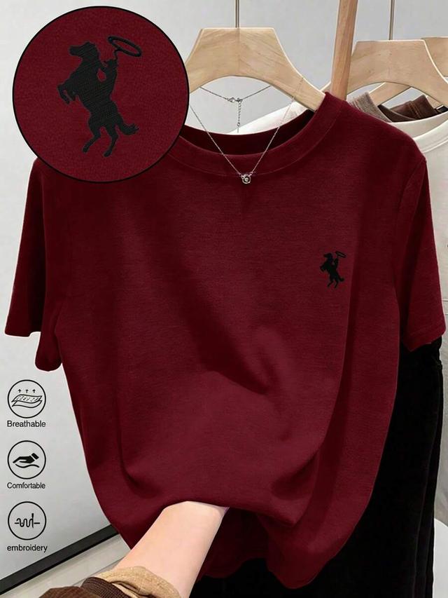 maroon round neck knight embroidery cotton t-shirt