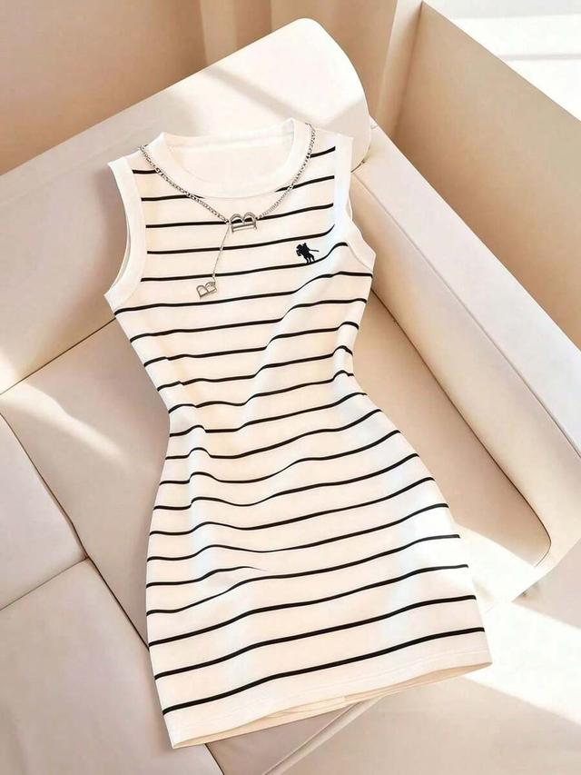 resyla women's striped print round neck fitted sleeveless dress