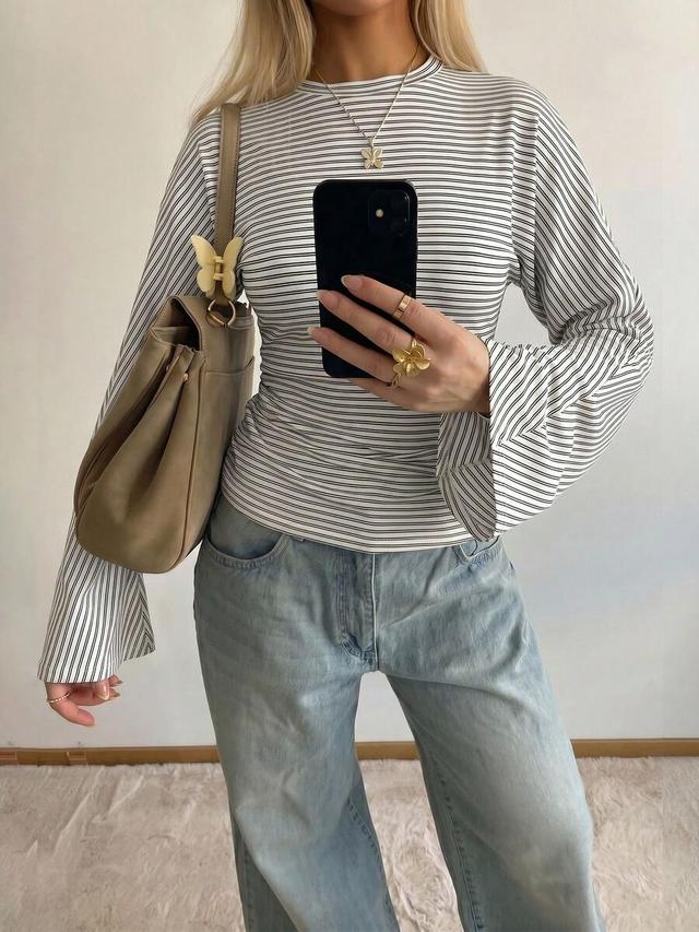 minimalist elegant contrast color striped waist fitted top