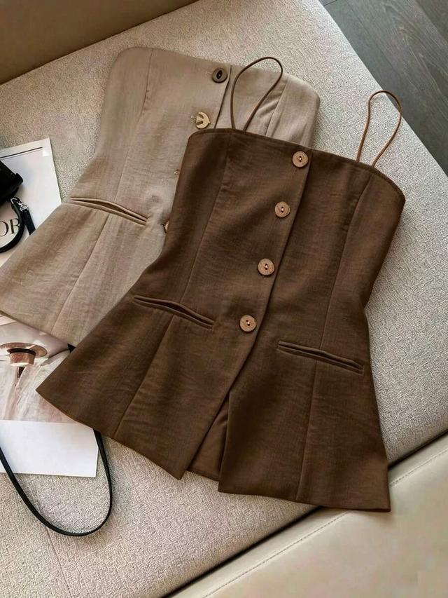beige sleeveless slim fit button-front peplum top