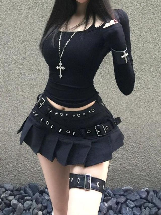 Black Long Sleeve Fitted Cotton Crop Top