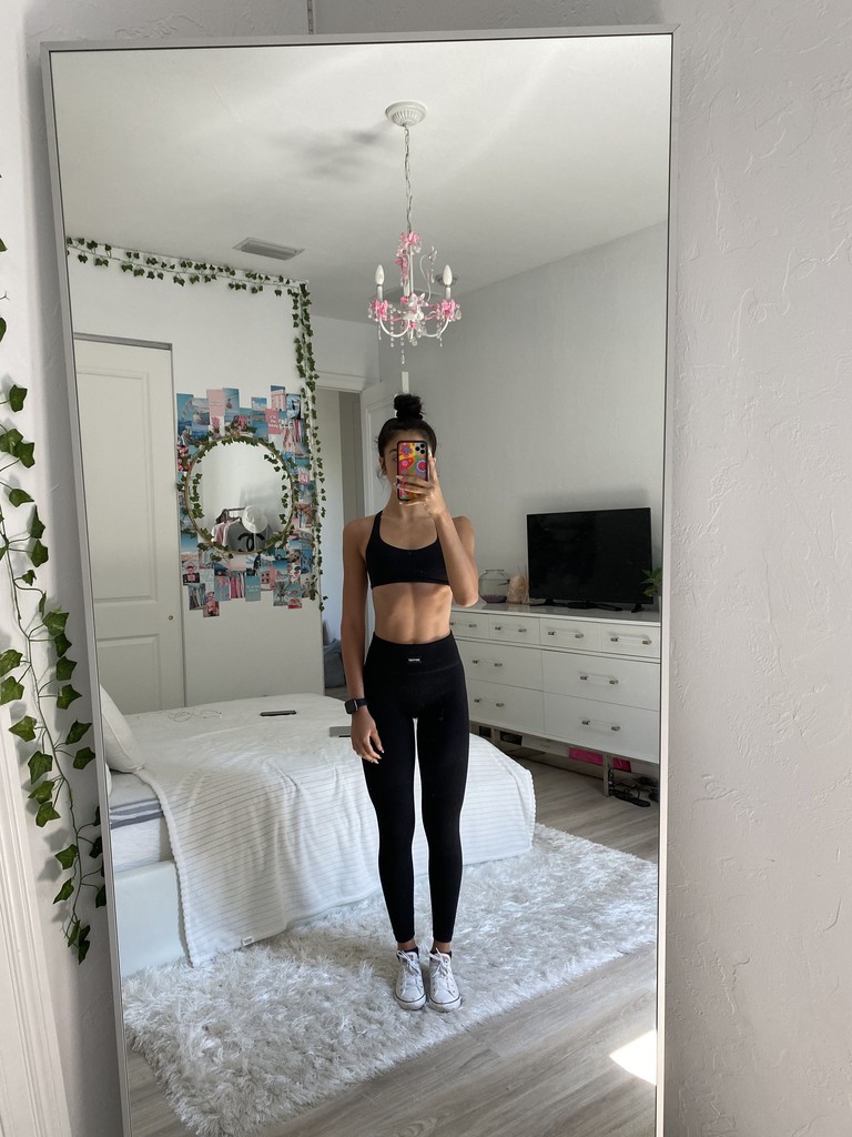 black high waisted active leggings